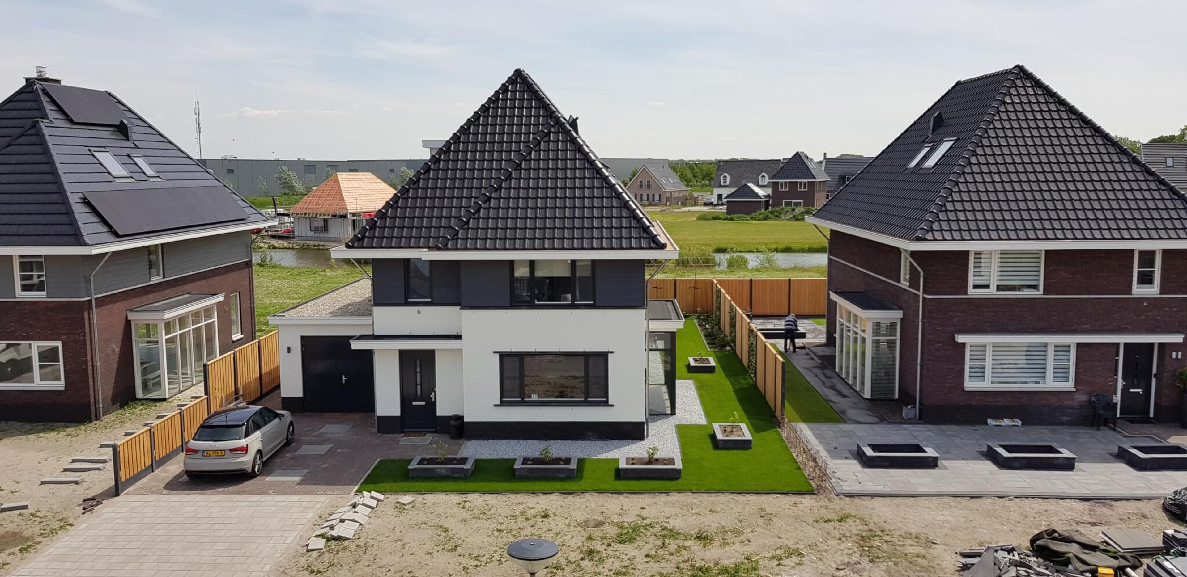 Nieuwbouwwoning in Noordwijkerhout, schilderwerk voor Aannemingsbedrijf Kuin BV